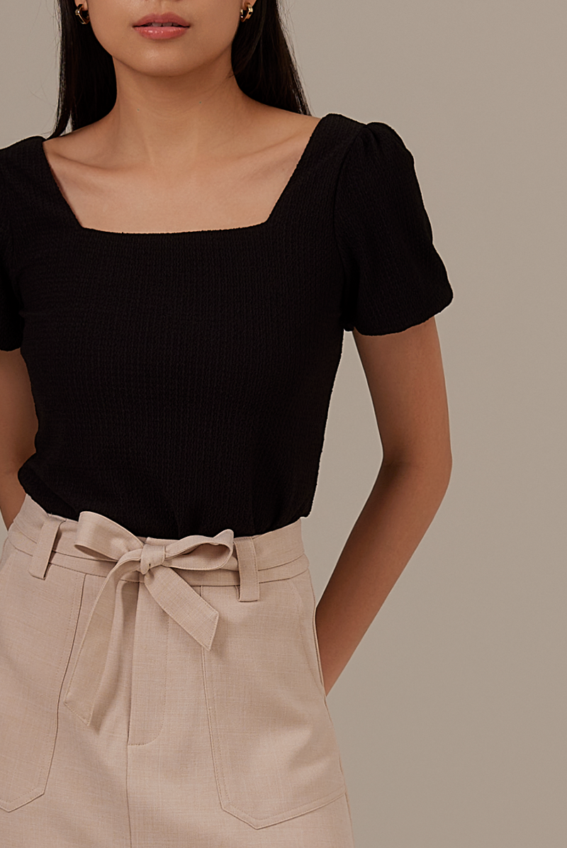 Conna Puff Sleeve Top in Black
