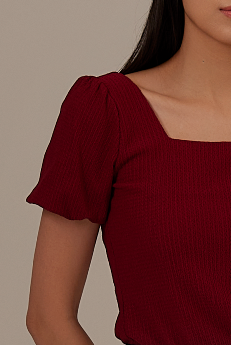 Conna Puff Sleeve Top in Burgundy