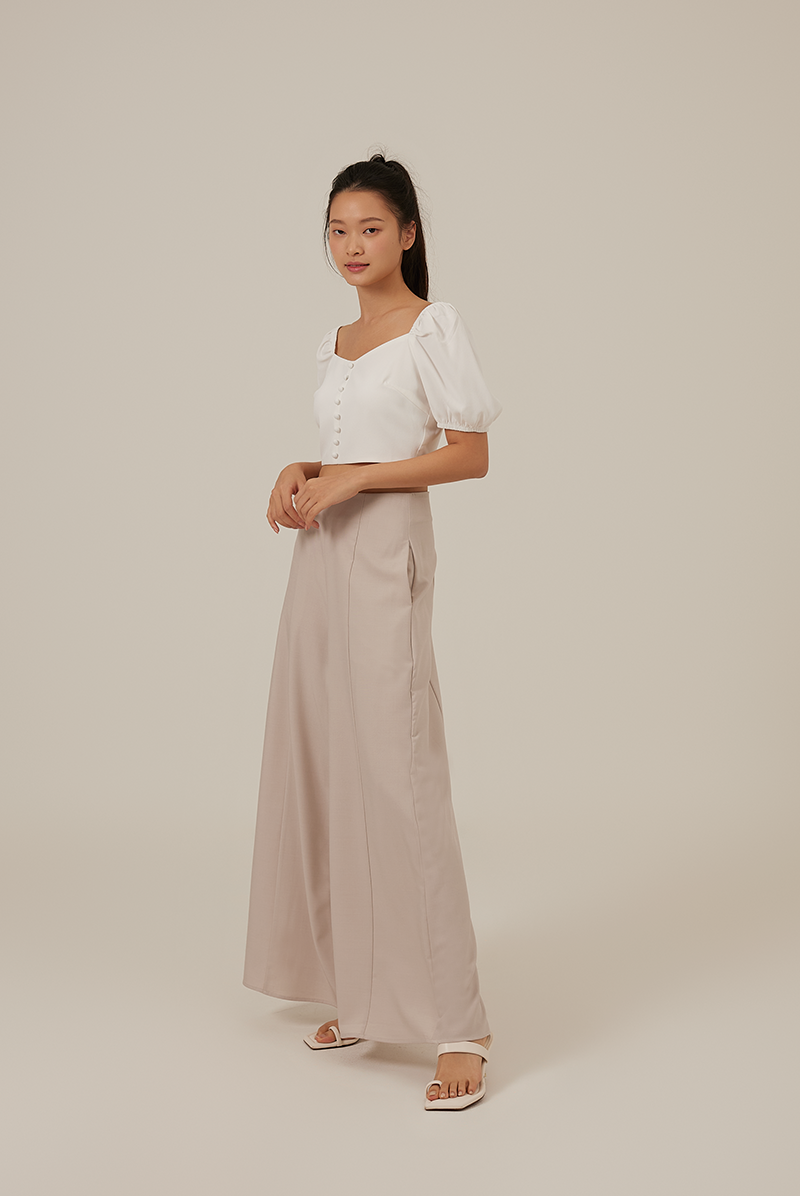 Shanny Sweetheart Crop Top in White
