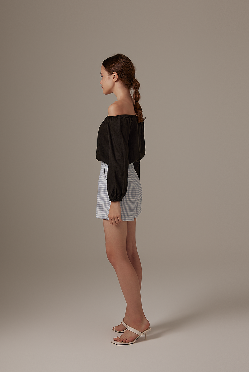 Lowry Off-Shoulder Top in Black