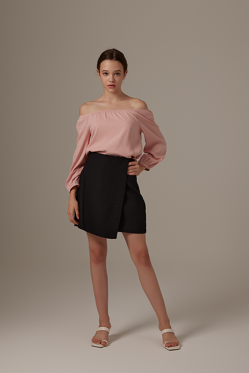 Lowry Off-Shoulder Top in Dusty Pink