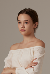 Lowry Off-Shoulder Top in Powder