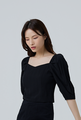 Eilah Sweetheart Puff Sleeves Top in Black