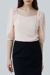 Eilah Sweetheart Puff Sleeves Top in Powder