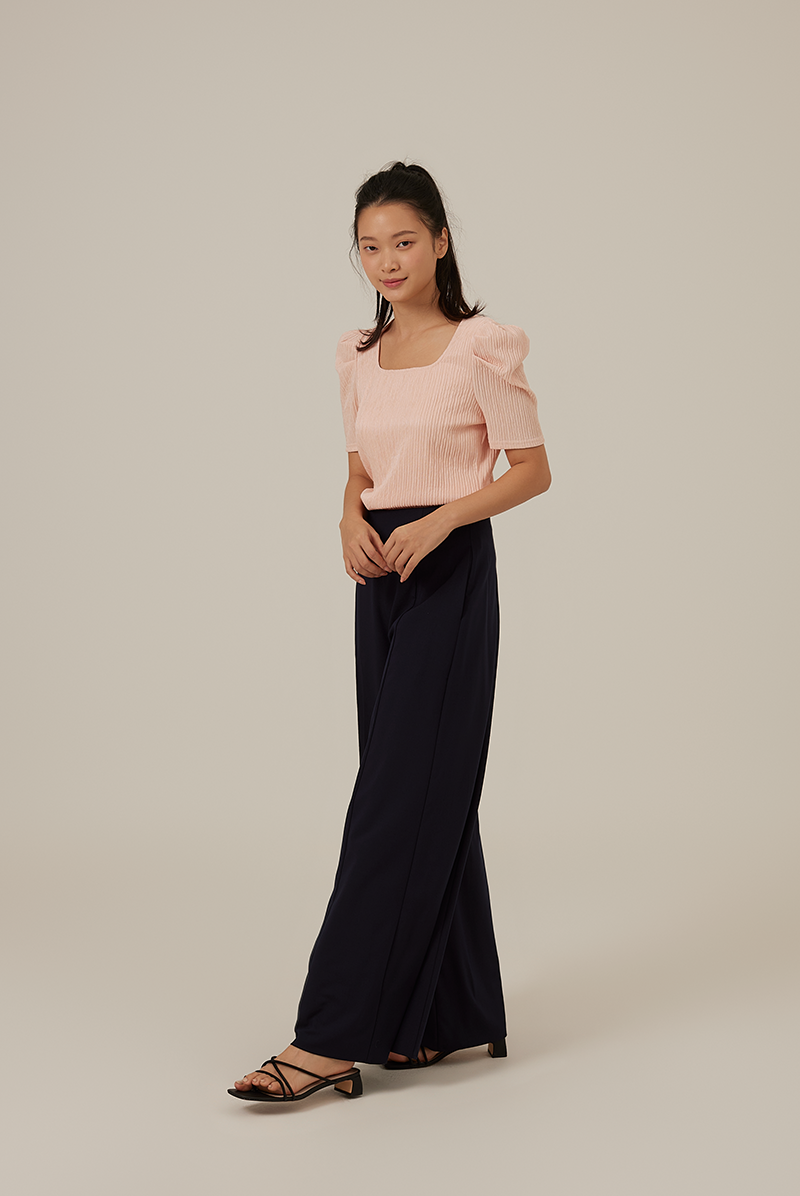 Amalia Ribbed Textured Top in Powder