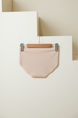 Seamless Hiphugger Panties in Nude