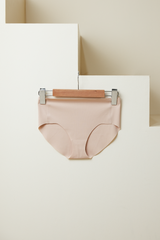 Seamless Hiphugger Panties in Nude