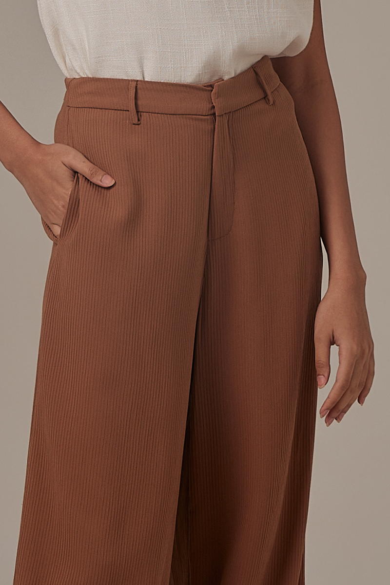 Mina Straight Leg Pants in Chocolate