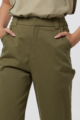 Nina Peg Leg Pants in Army Green