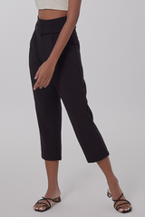 Hermoine Tapered Pants in Black