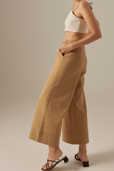 Georgia Cropped Pants in Khaki