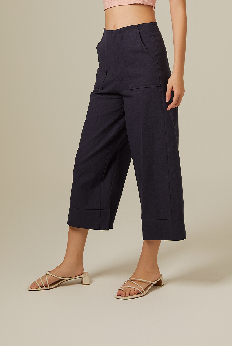 Georgia Cropped Pants in Navy Blue