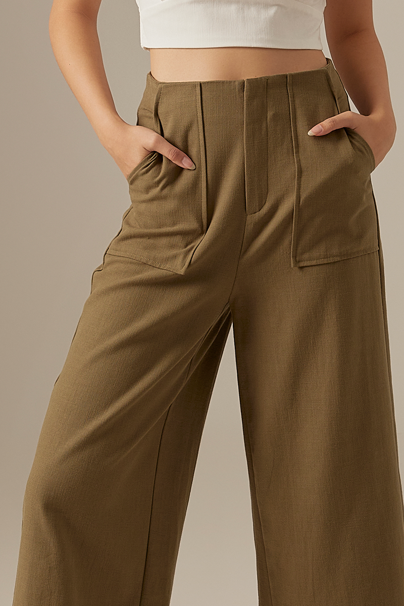 Georgia Cropped Pants in Olive