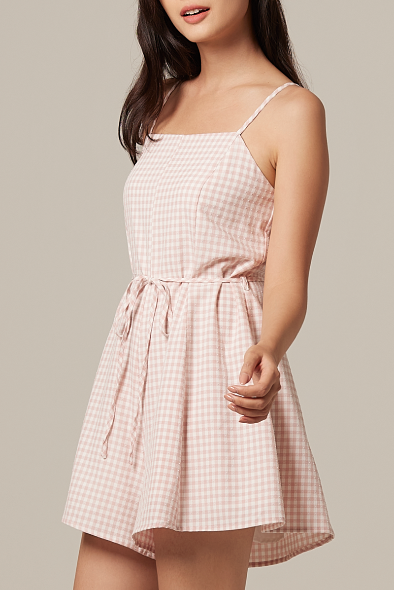 Reny Gingham Textured Romper in Dusty Pink