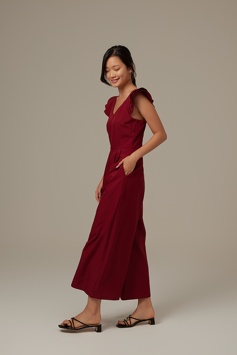 Shera Pleated Jumpsuit in Maroon