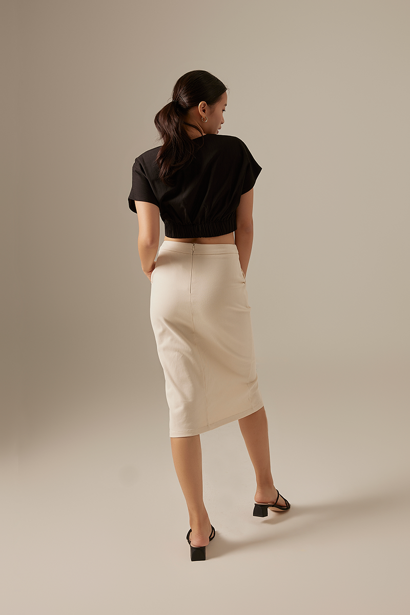 Carrisa Fitted Skirt in Cream
