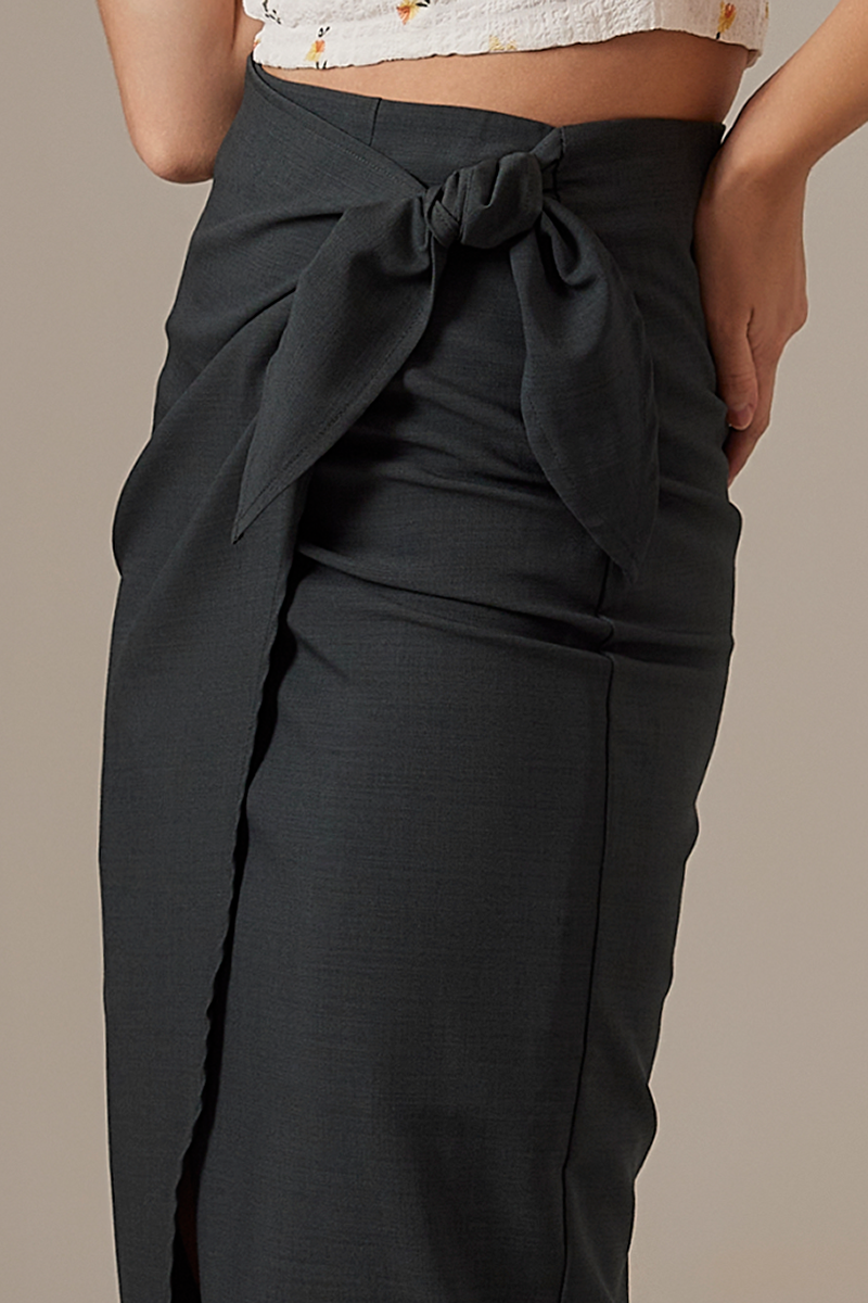 Lolah Wrap Midi Skirt in Forest