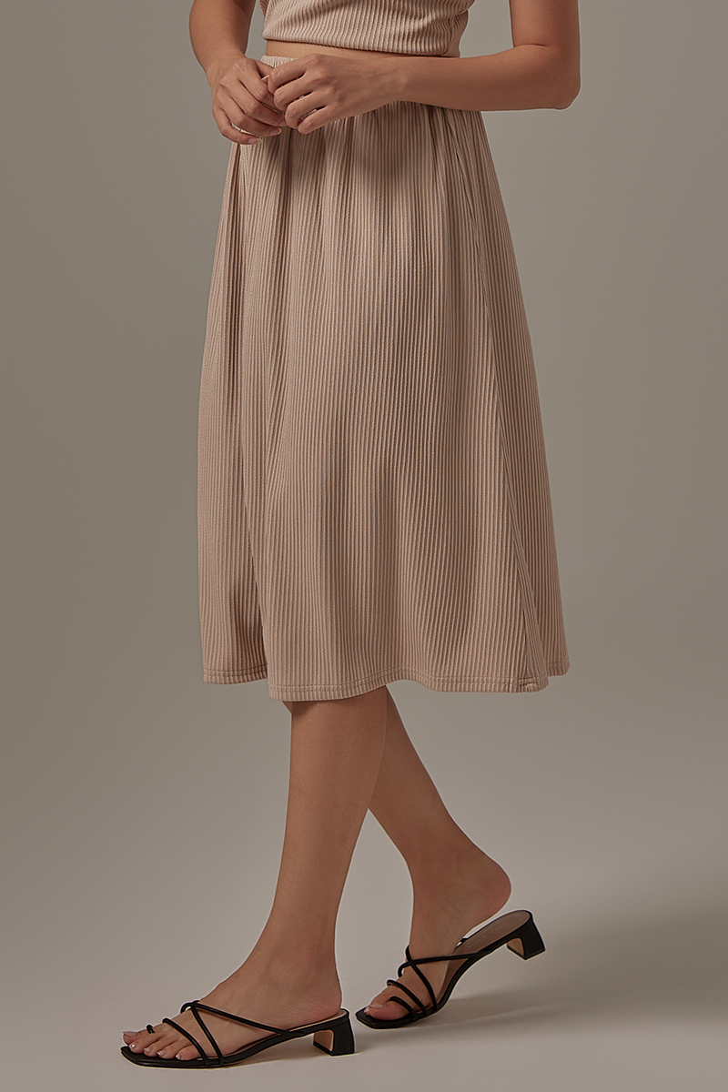 Phoebe Ribbed Skirt in Camel