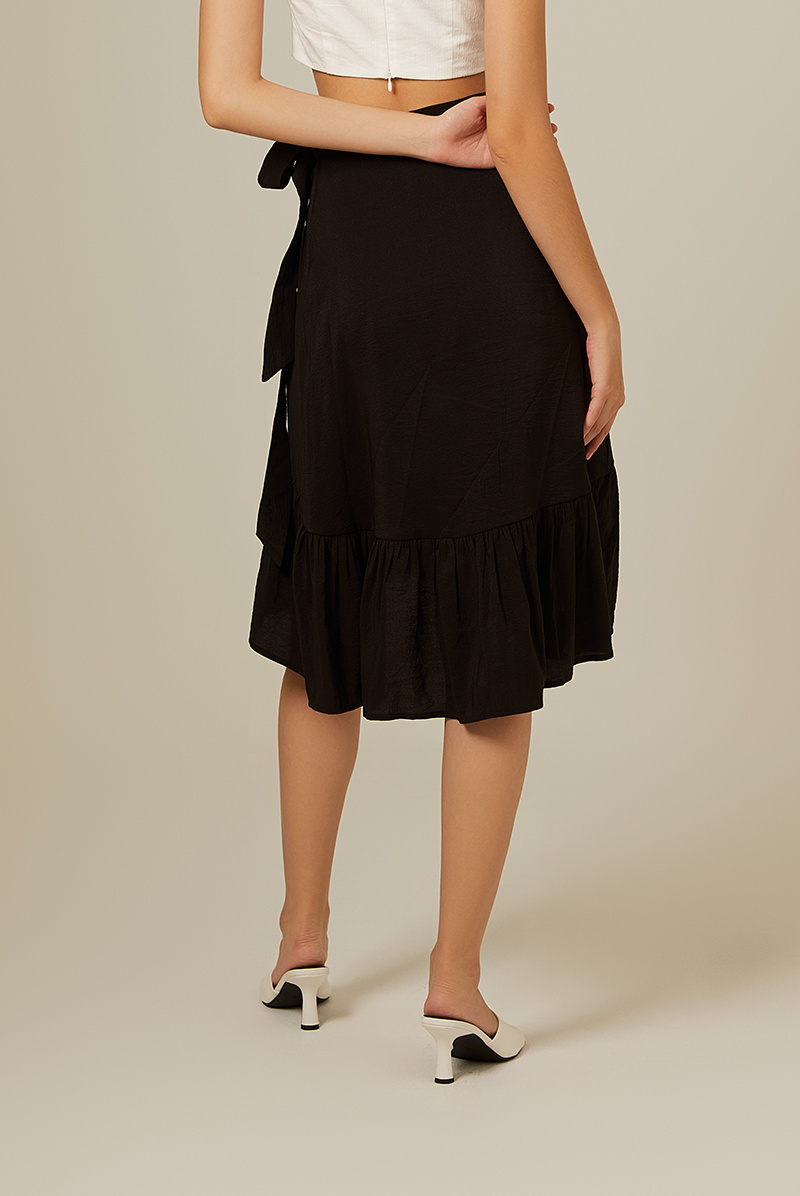 Janisa Ruffle High-Low Skirt in Black