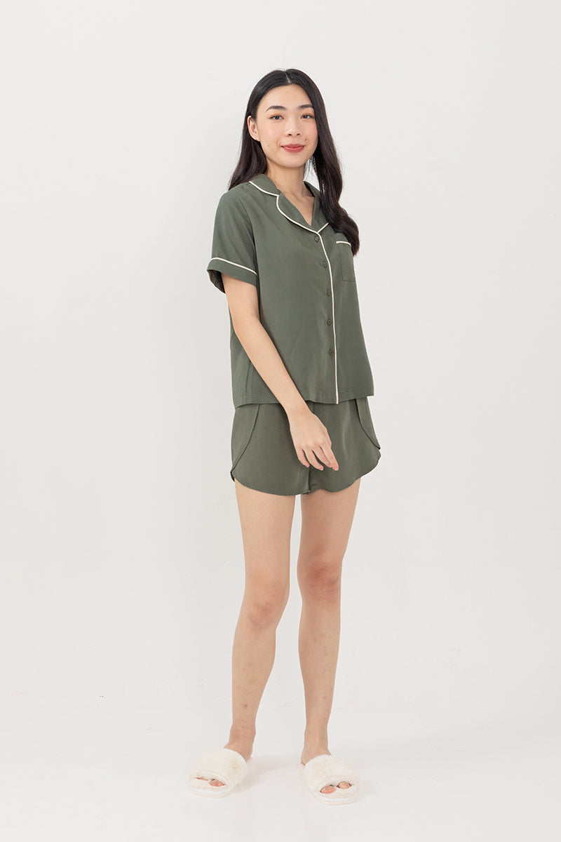 Dina Basic Lounge Shorts in Army Green