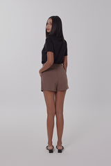 Yumi Tailored Shorts in Chocolate