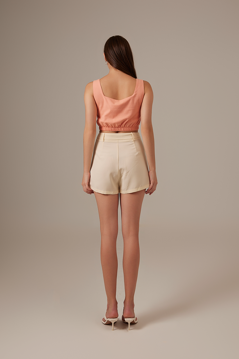 Yumi Tailored Shorts in Cream