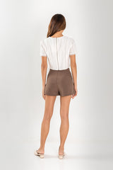 Yumi Tailored Shorts in Brown