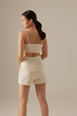 Emery Highwaisted Shorts in Sand