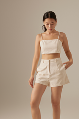 Emery Highwaisted Shorts in Sand