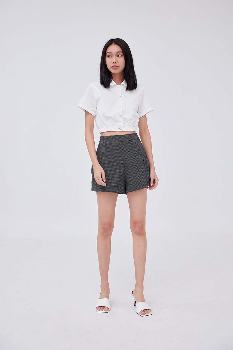 Trina Relaxed Shorts in Black