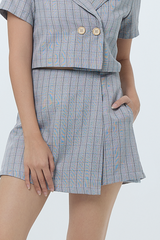 Debbie Plaid Highwaisted Skorts in Black