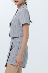 Debbie Plaid Highwaisted Skorts in Black