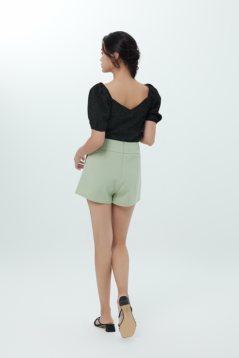 Larissa Fitted Shorts in Jade