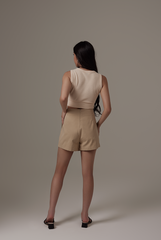 Tyra Belted Skorts in Khaki