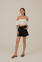 Kensly Cuffed-Hem Shorts in Pine
